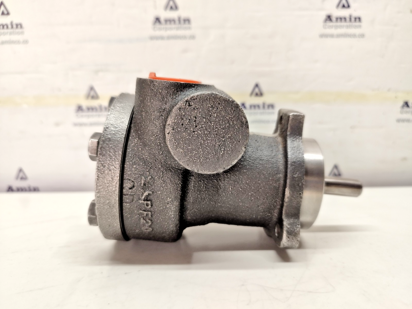 Tuthill pump 2LE Hydraulic internal gear pump L-series pump - NEW