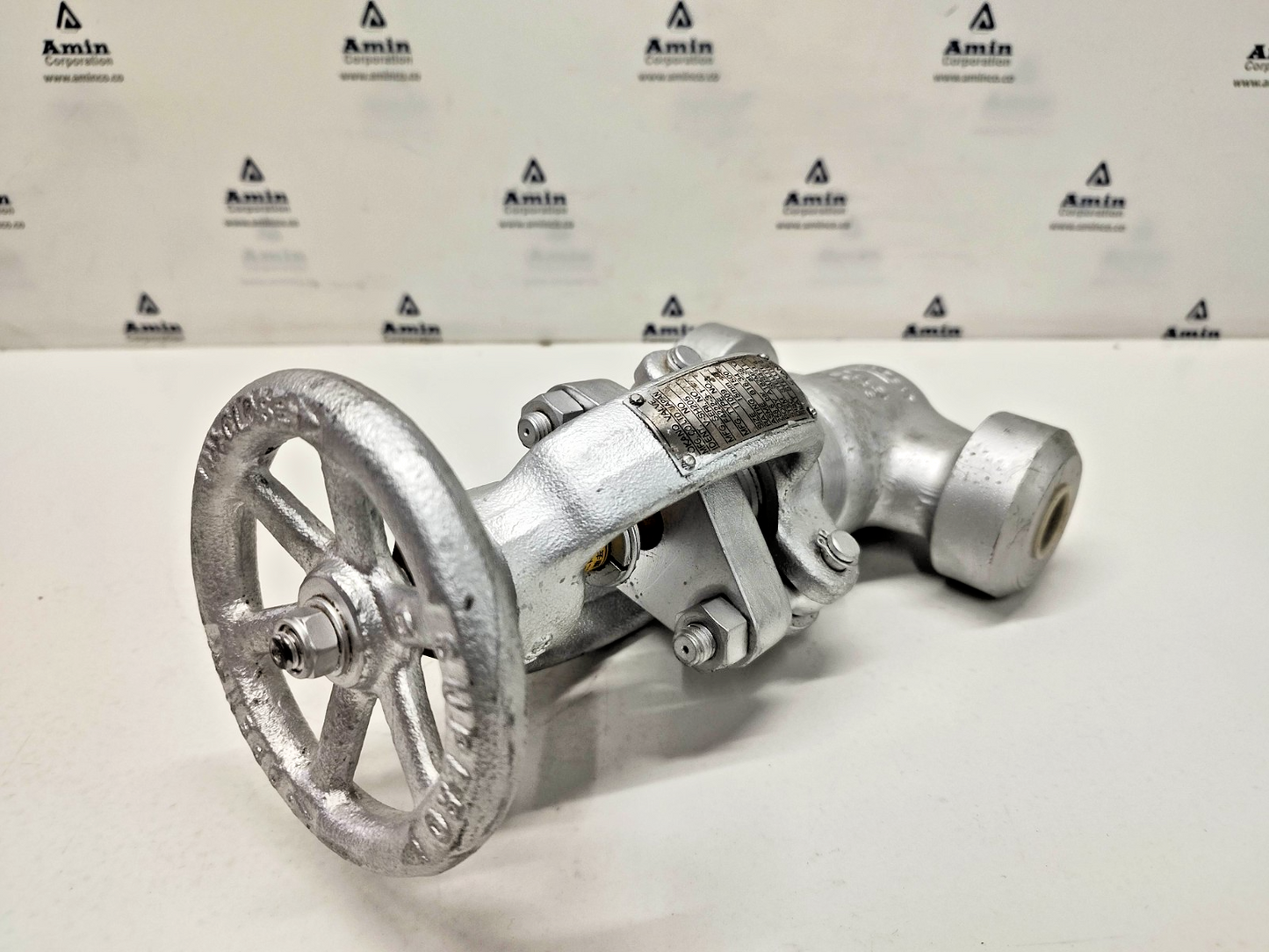 OKANO VALVE V-SH205 Type: 11009 Globe Valve 15mm Class 1500, 258.6 bar - NEW