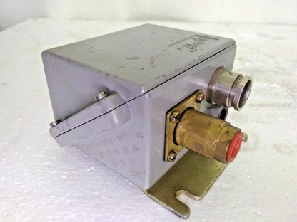 Danfoss Pressure switch Type: KPS39063107 Heavy duty Pressure switch