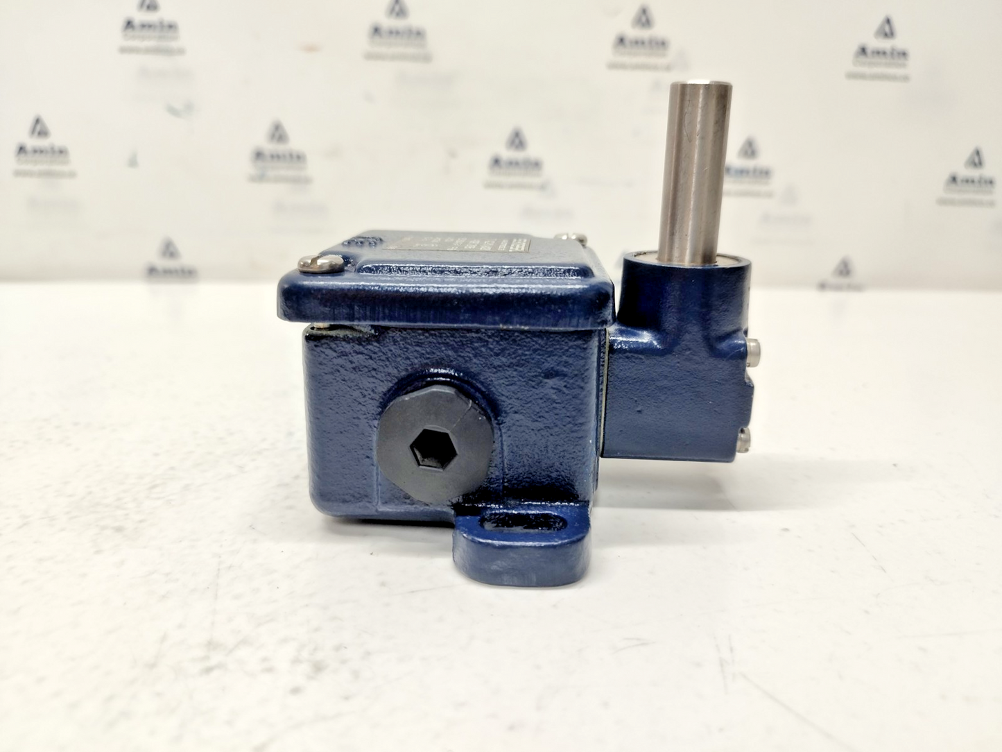 Schmersal T.422-01y-M20-1090/2186 Limit Switch AC-15, Ui500V, Uimp 6kV - NEW