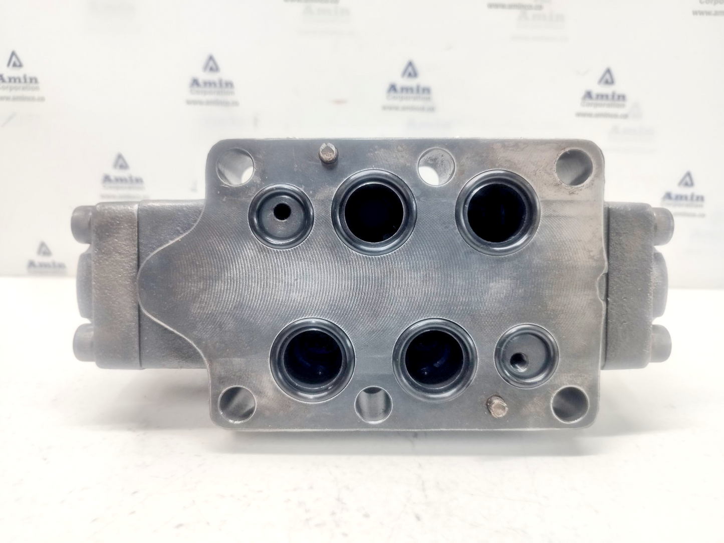 Vickers DG5S-8-2C-T-M-X1-ER4-30 Directional control Valve - NEW #2