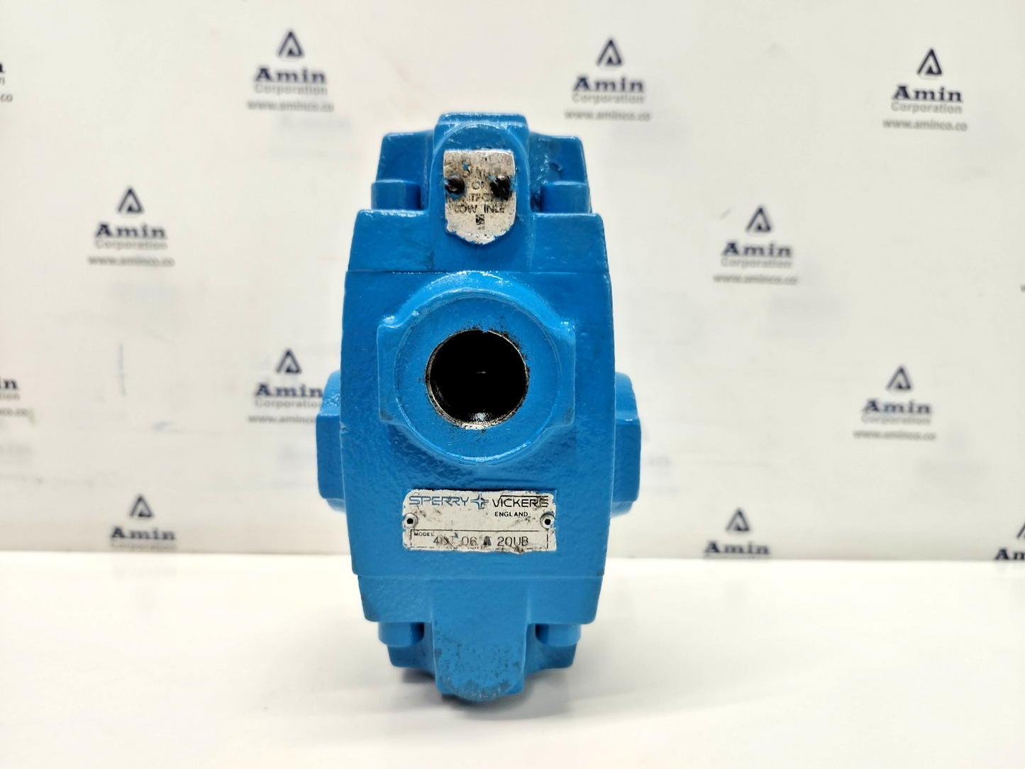 Sperry Vickers 4CT-06-A-20UB Pilot Operated Check Valve - Refurbished