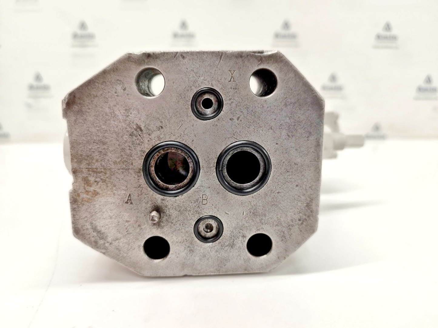 Hydranor VPE5.10.32.1.P220U.H with KV-4/2-4-52A-230AC Valve #2