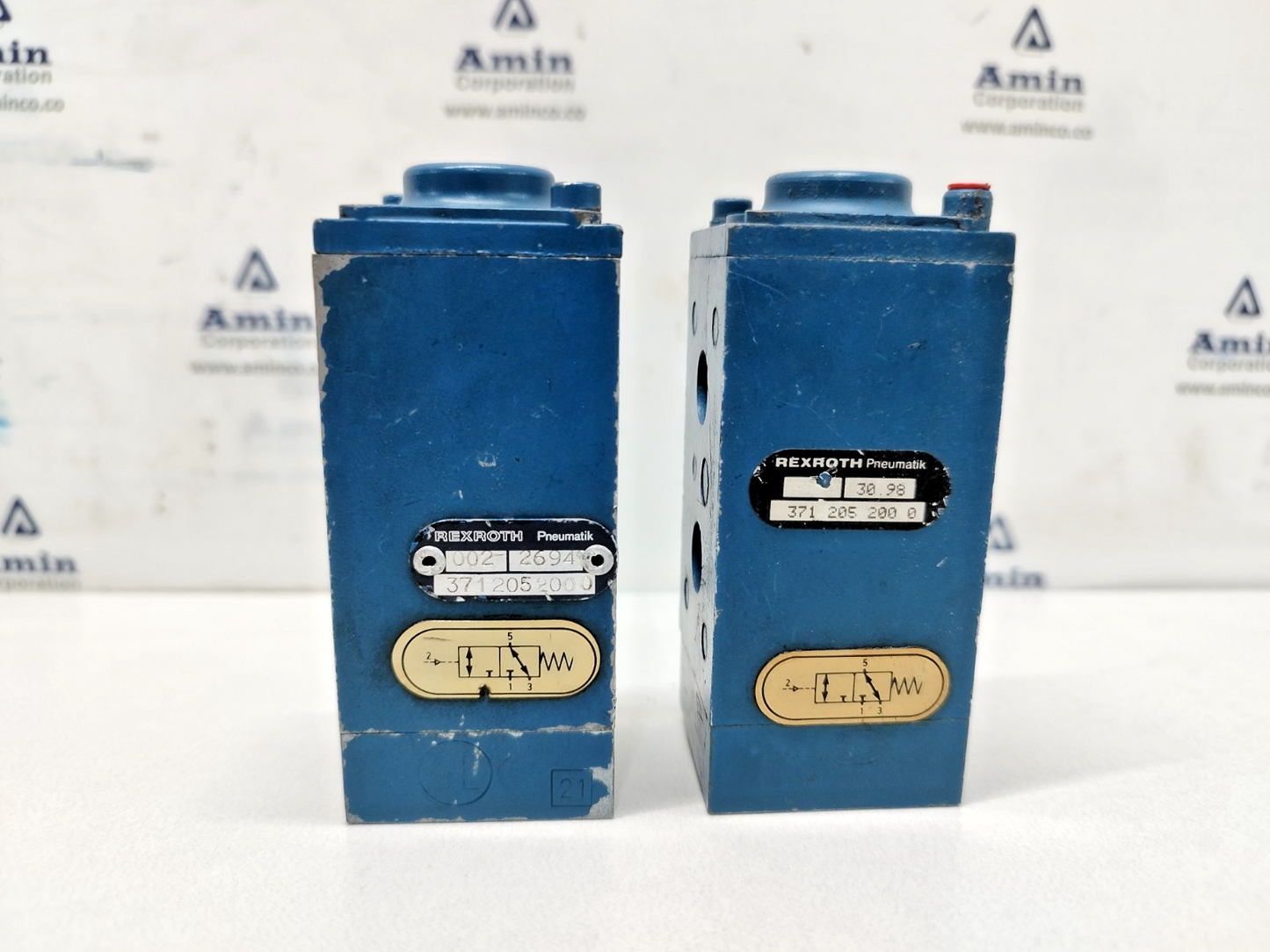 Rexroth 3712052000 Pneumatic Valve - New