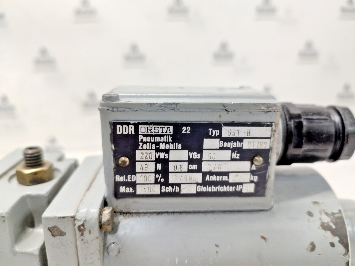 Orsta DDR07 TGL 10919 Directional control valve - NEW