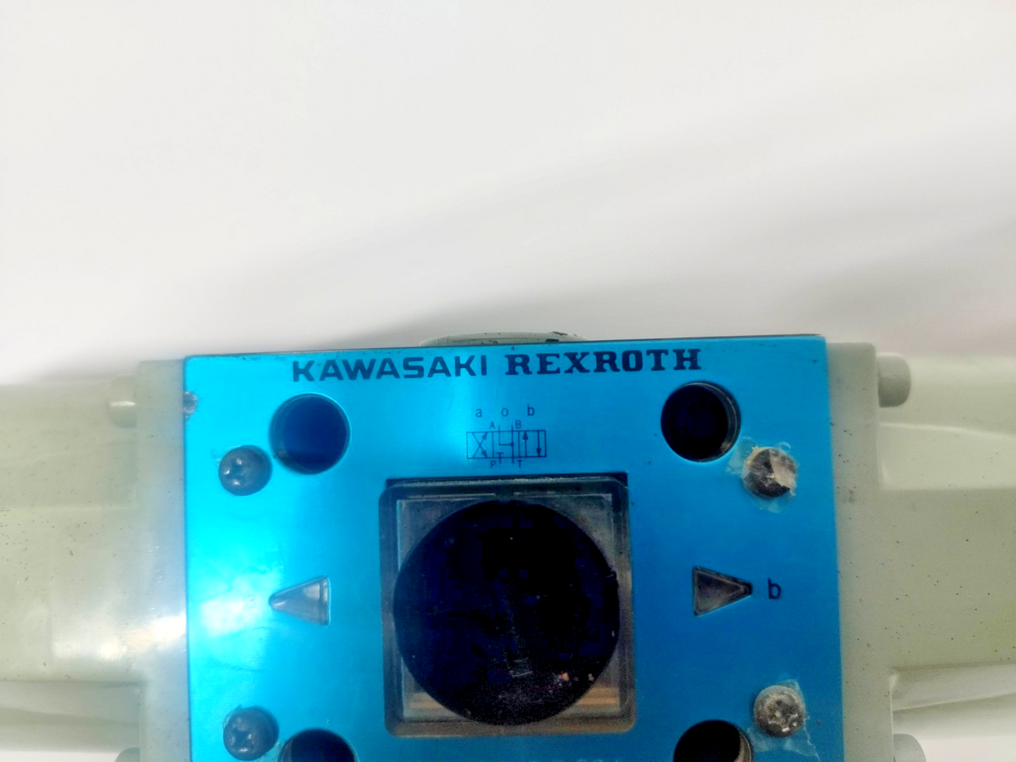 Kawasaki Rexroth 4WE10J-10L0/LG24 NDL-L70 Solenoid Valve DC 24V- NEW