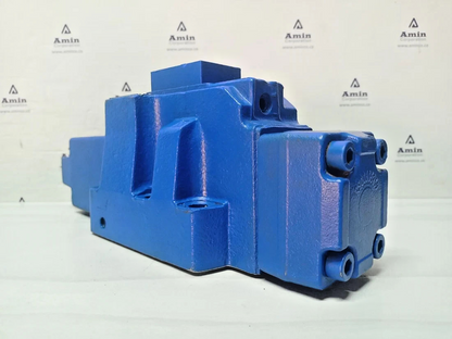 Rexroth 4WRH 25 W6-220-70 M Proportional Directional valve R900964592 - NEW