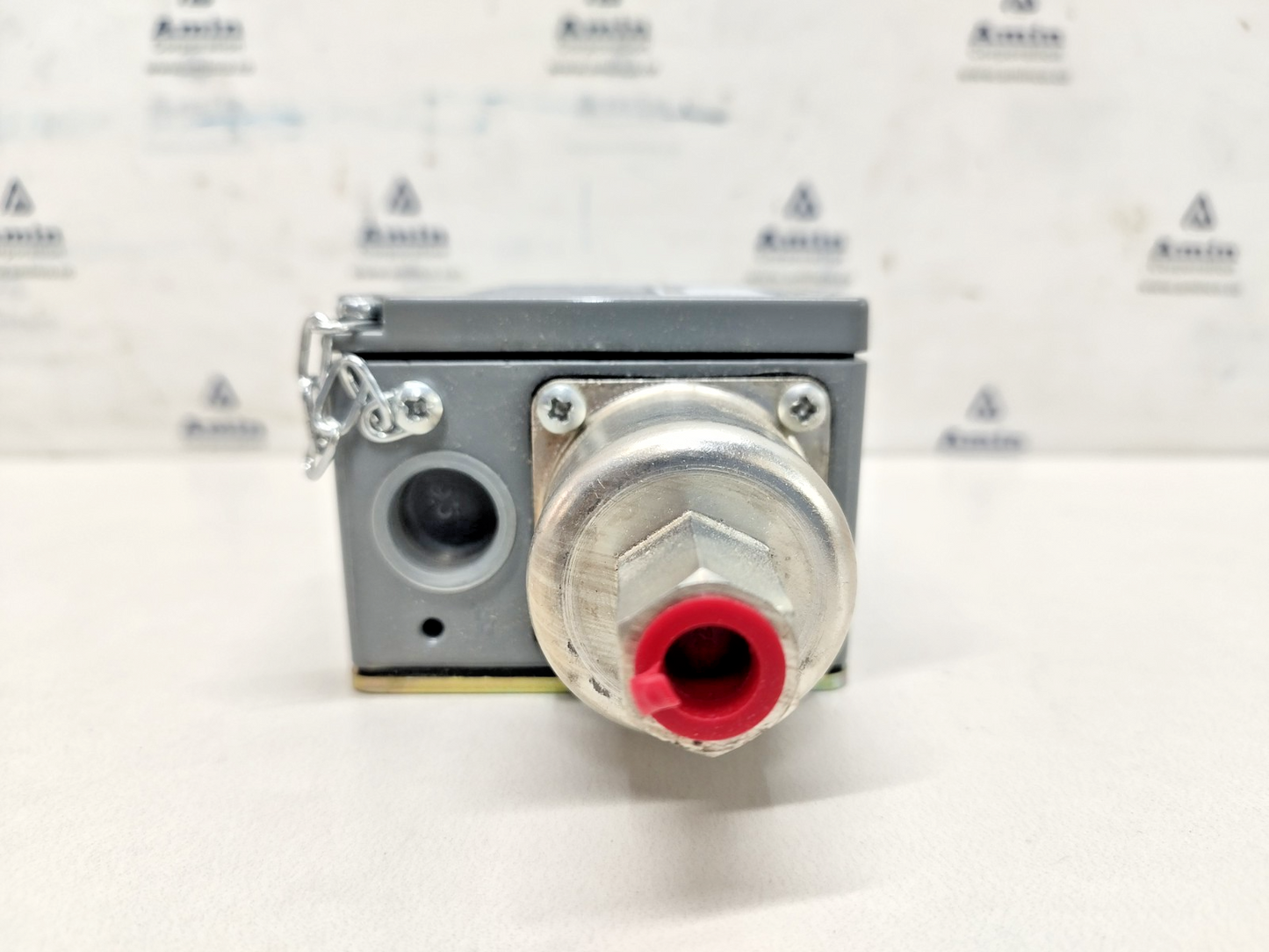 SQUARE D Class: 9012 ACW-1 Form: M12 Ser.: C Pressure Switch - NEW