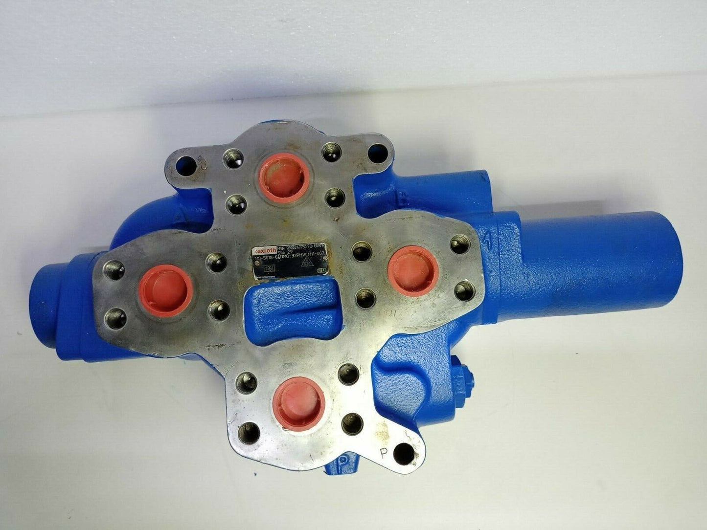 Rexroth MO-5018-01/1MO-32PHVCM11-007, R900247750 Hydraulic control block