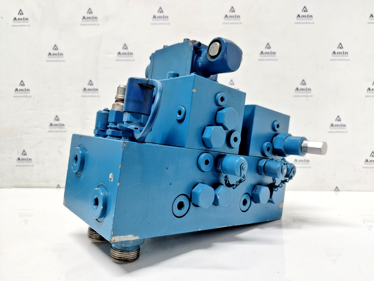 MacGREGOR MCG7-063Z45-2 Directional control valve with Block