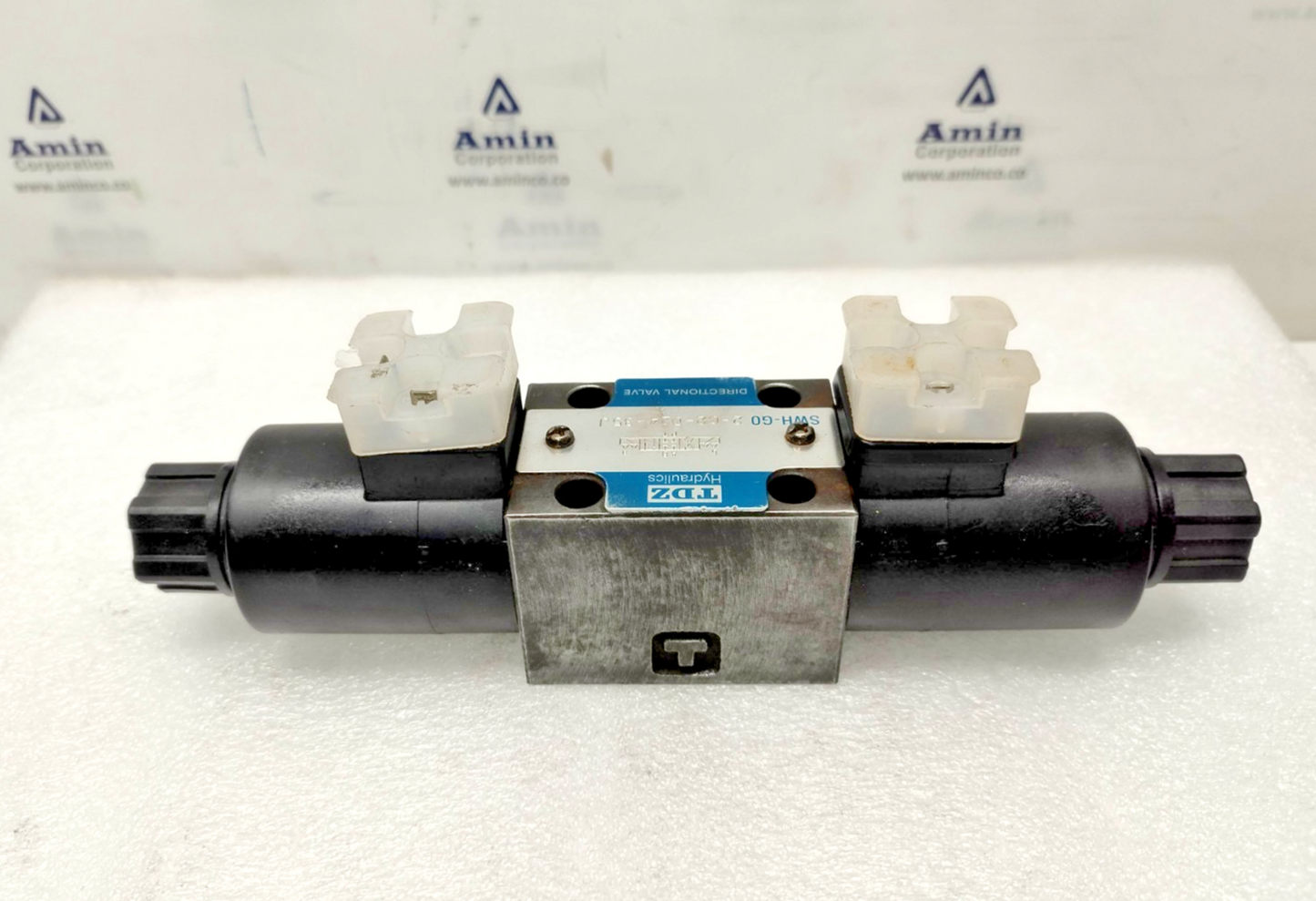 TDZ Hydraulics 2-C2-D24-35J Directional Control Valve - NEW