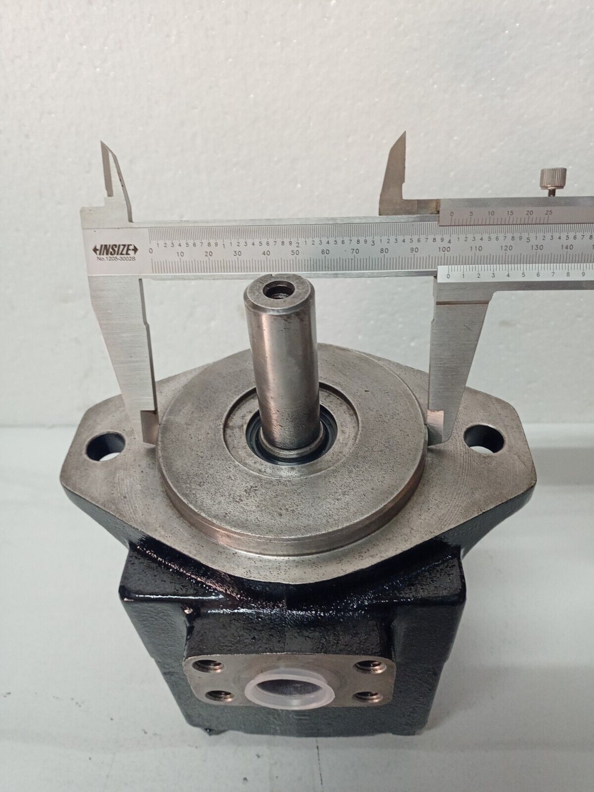 Denison Hydraulics T6C 014 1R00 B1 Hydraulic vane Pump - Refurbished & Tested