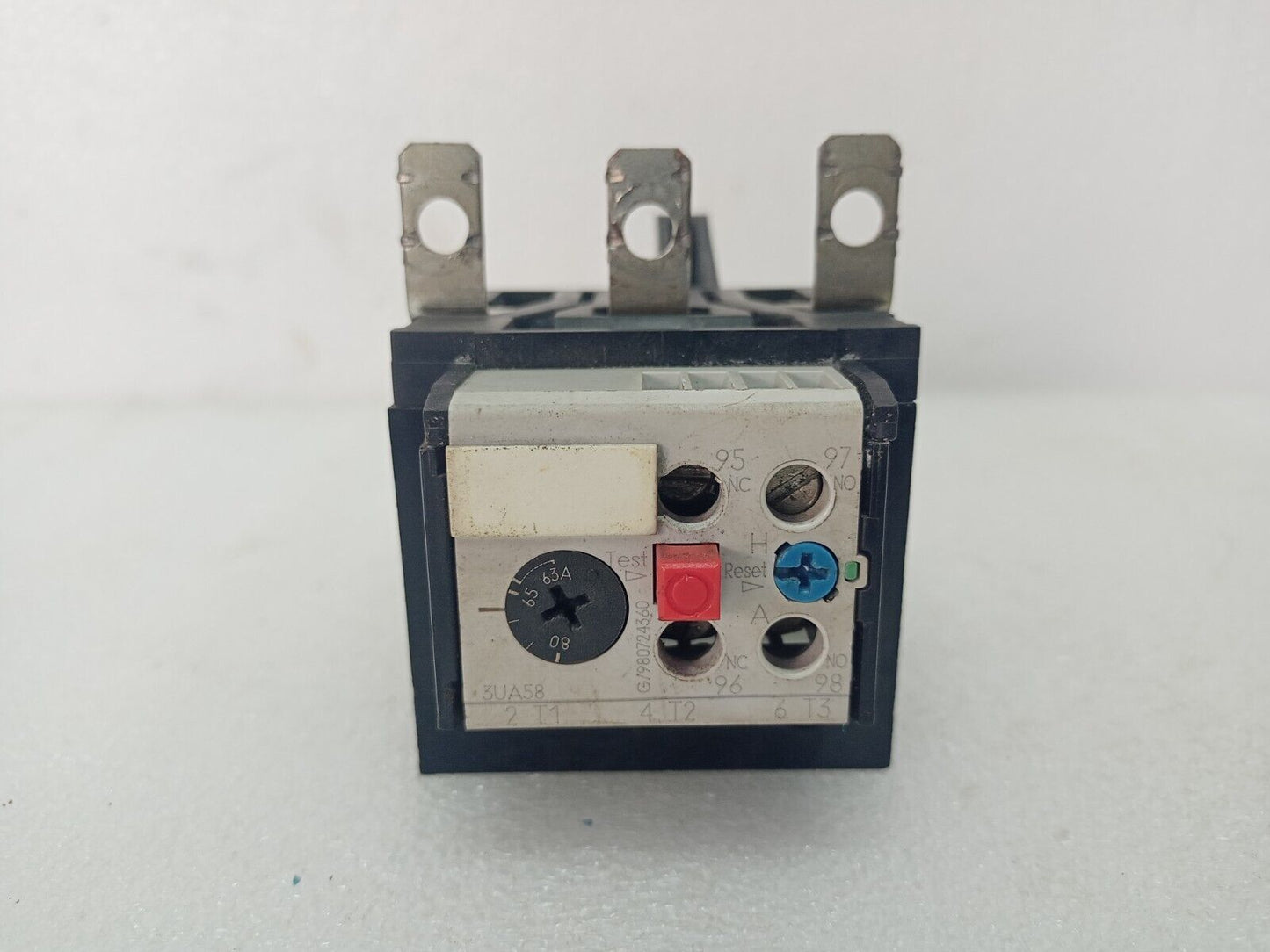 Siemens 3UA5800-2U THERMAL DELAYED OVERLOAD RELAY 63-80A 600VAC