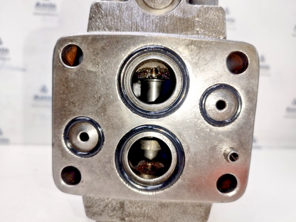 Vickers XCG 06 3F 30 Pressure Reducing valve 2850 psi max. - Refurbished