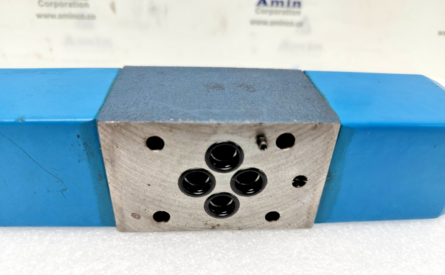Eaton Vickers DG4V 3-2N-M-U-H7-60 EN38 Directional Control Valve - NEW