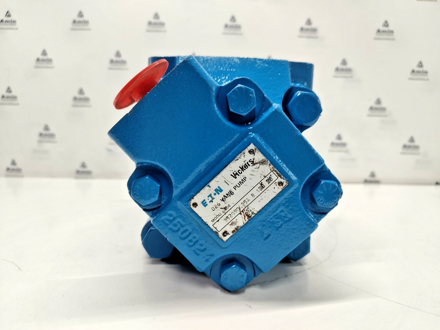 Eaton Vickers 3520VQ-25A-8-1BB-20 Hydraulic Double Vane Pump - NEW