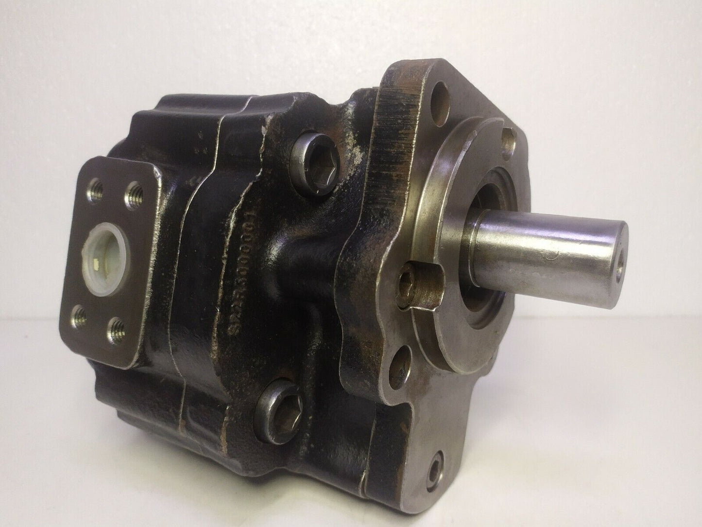 Macgregor P/N: 10002477 Hydraulic Gear pump