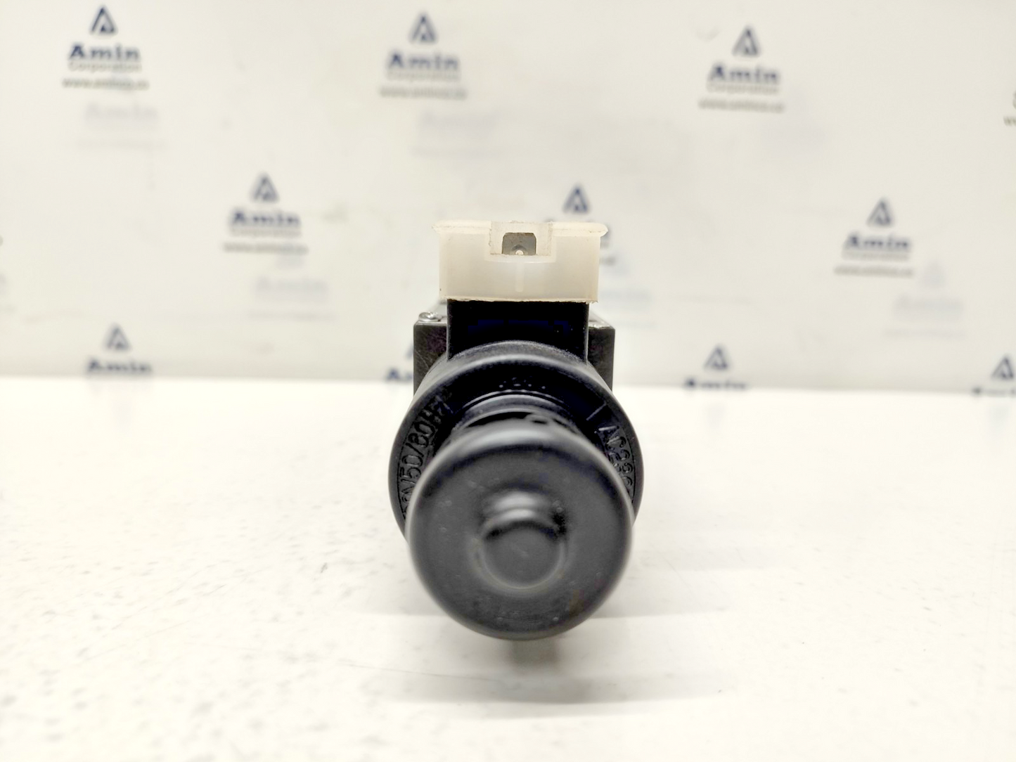 Damcos SA-G01-E3X-C230-31ES Directional control valve 160L8053 - NEW #3