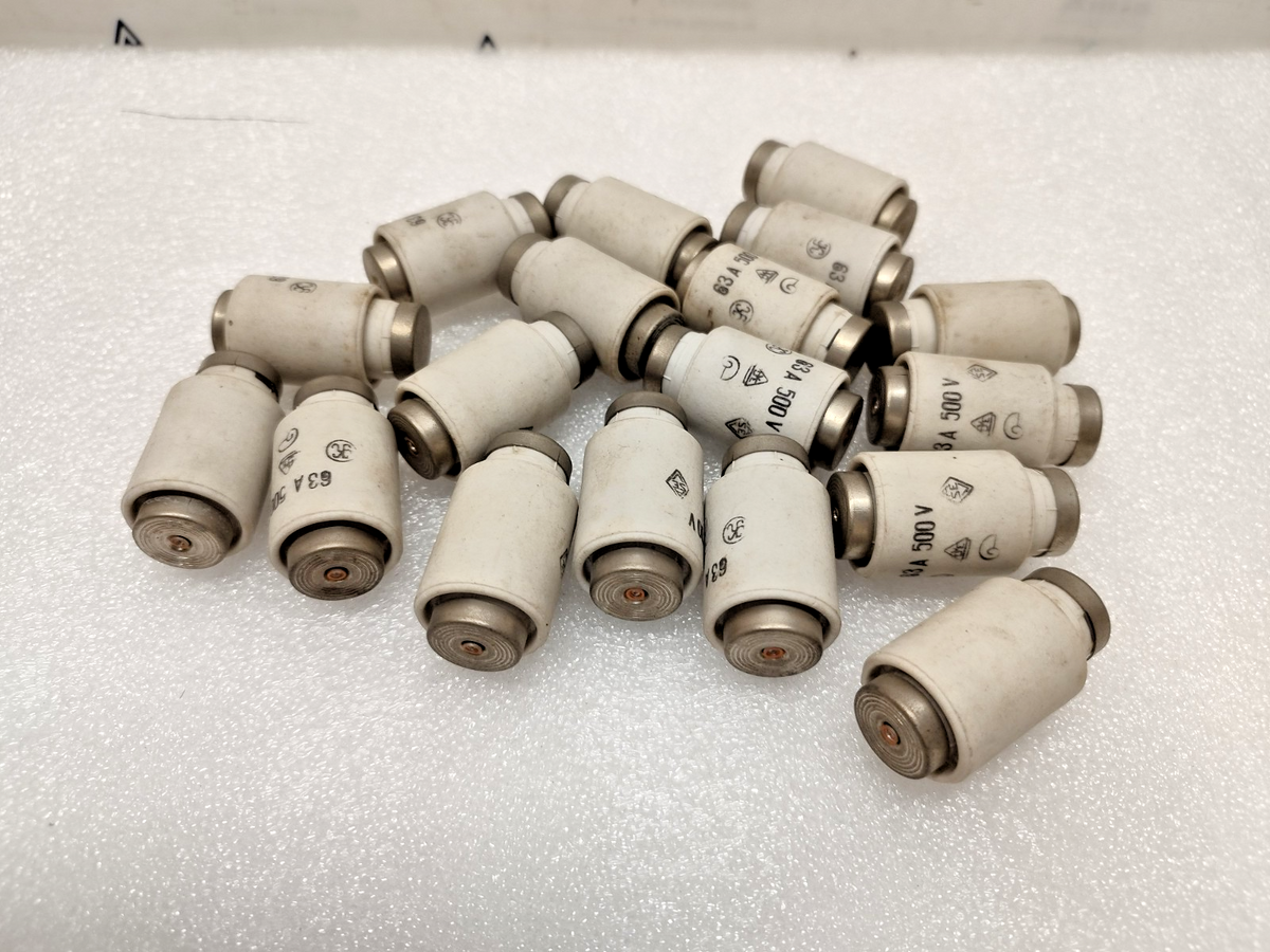 Fuse Lot 63A, 500V (Lot of 18pcs) - NEW