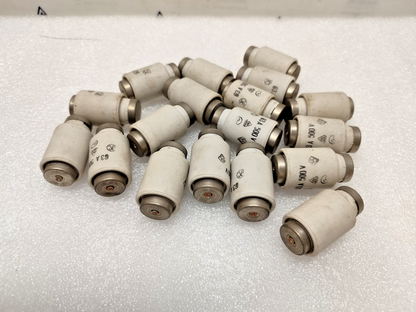 Fuse Lot 63A, 500V (Lot of 18pcs) - NEW