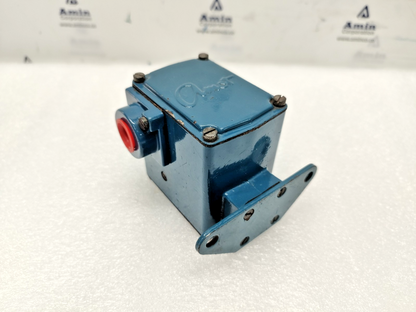 Amot Controls 4140CR1H11AA0-EE Range: 0.28-4.3 bar Pressure Switch - NEW