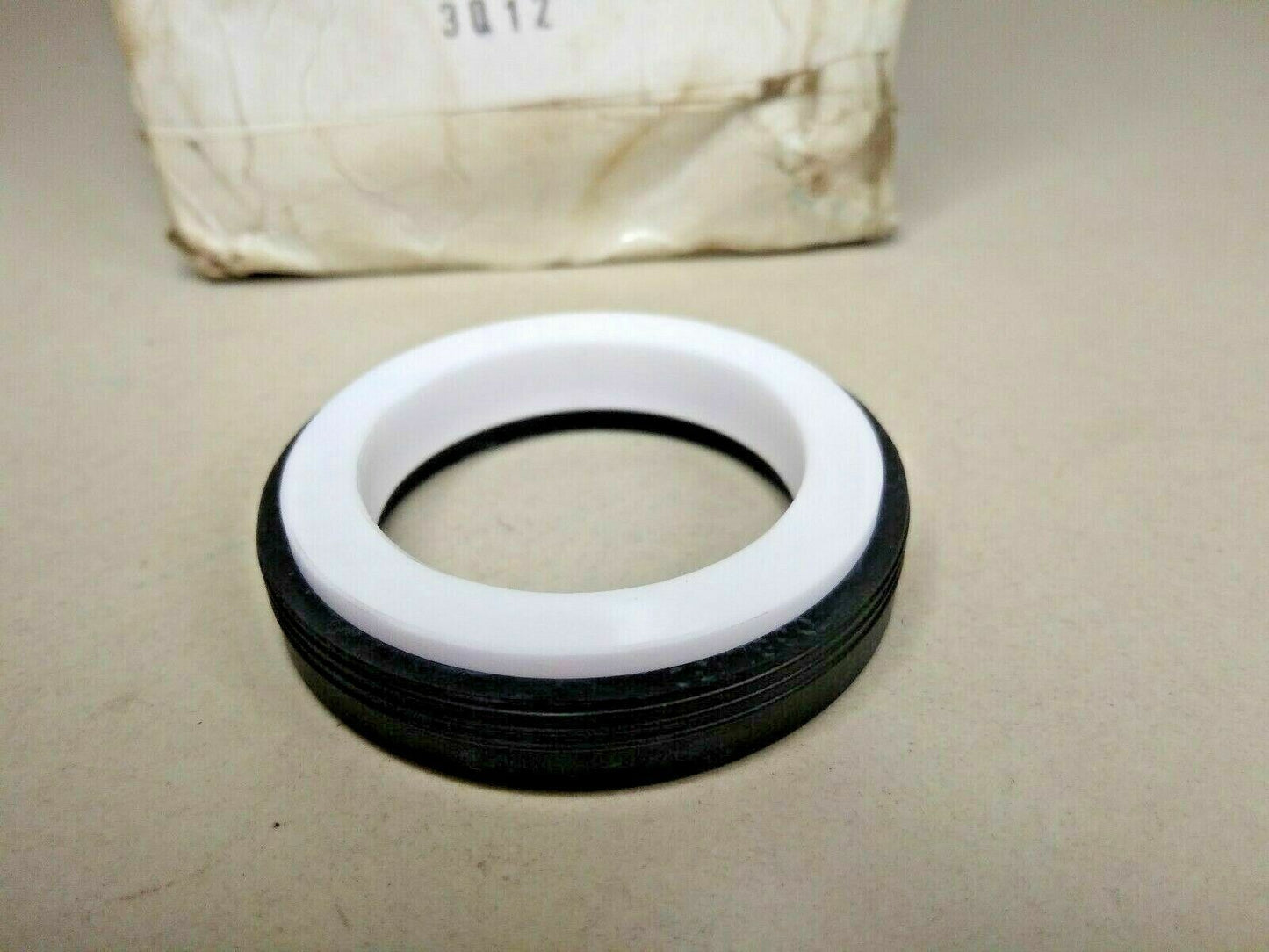 John Crane int. Elastomer Bellow Mechanical seal 38mm - NEW