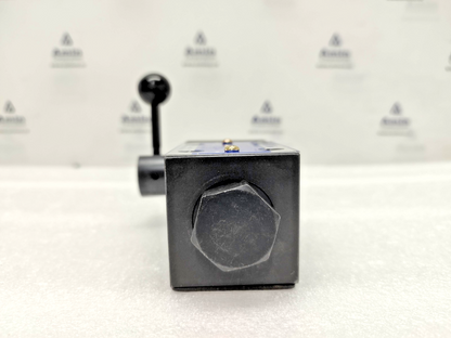 Yuken DMG-01-3C4-1038 Directional Control Valve - NEW #3