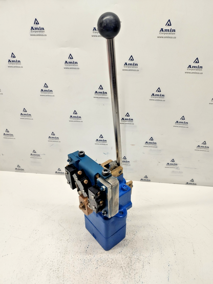 Uchida Hydraulics 2RE 7L05-13-994-1 Directional control valve