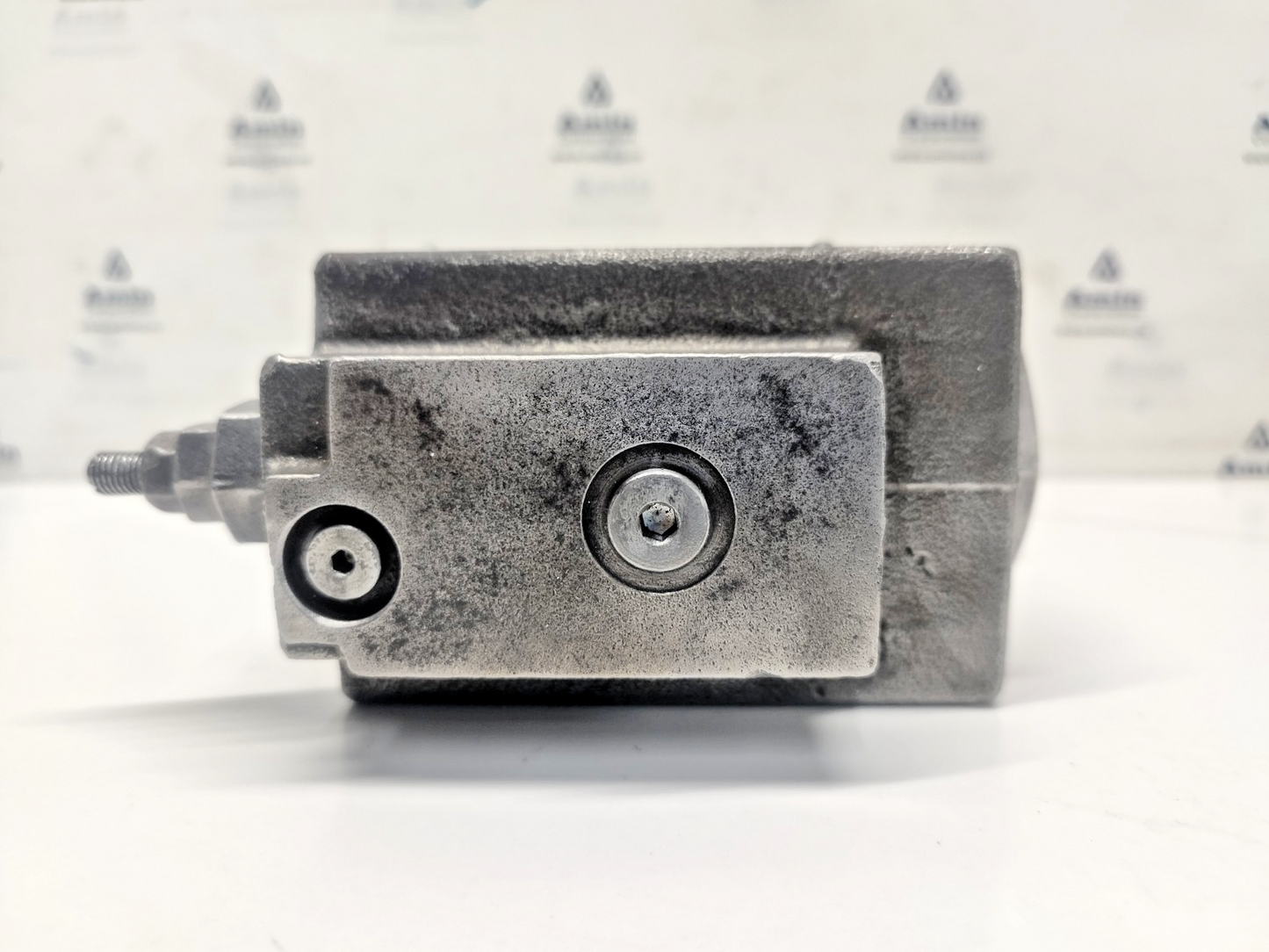 Parker R25S07S4SN Hydraulic Pressure Control Valve - NEW