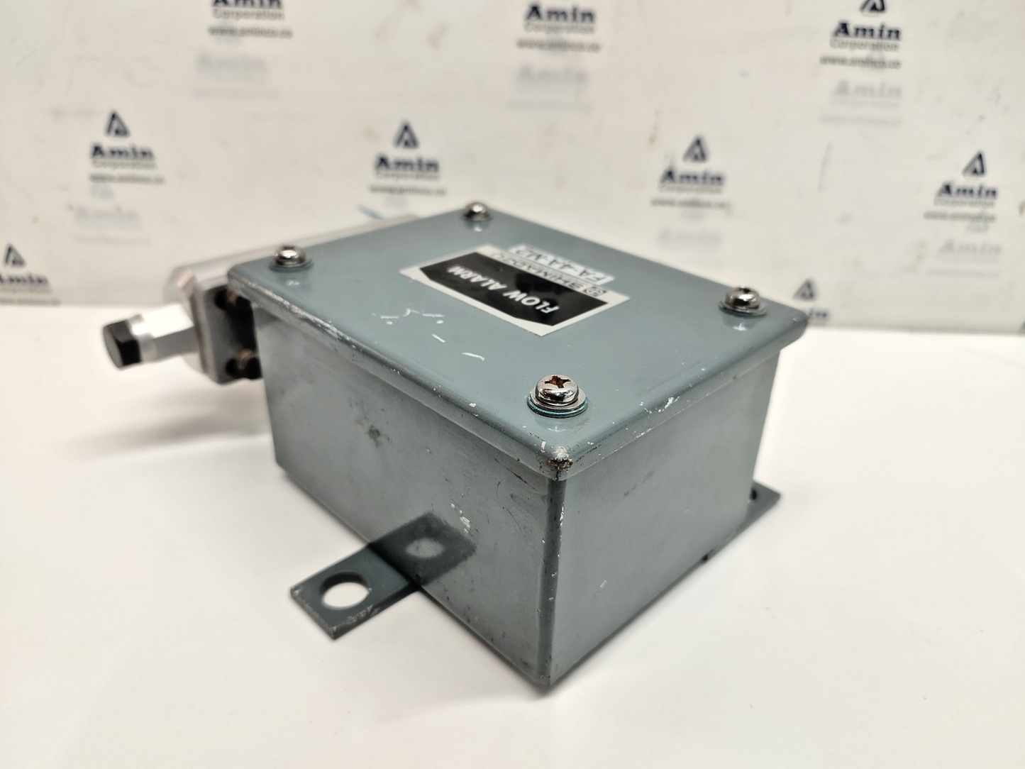 Shimadzu FA-4A-M2 Flow Alarm - NEW