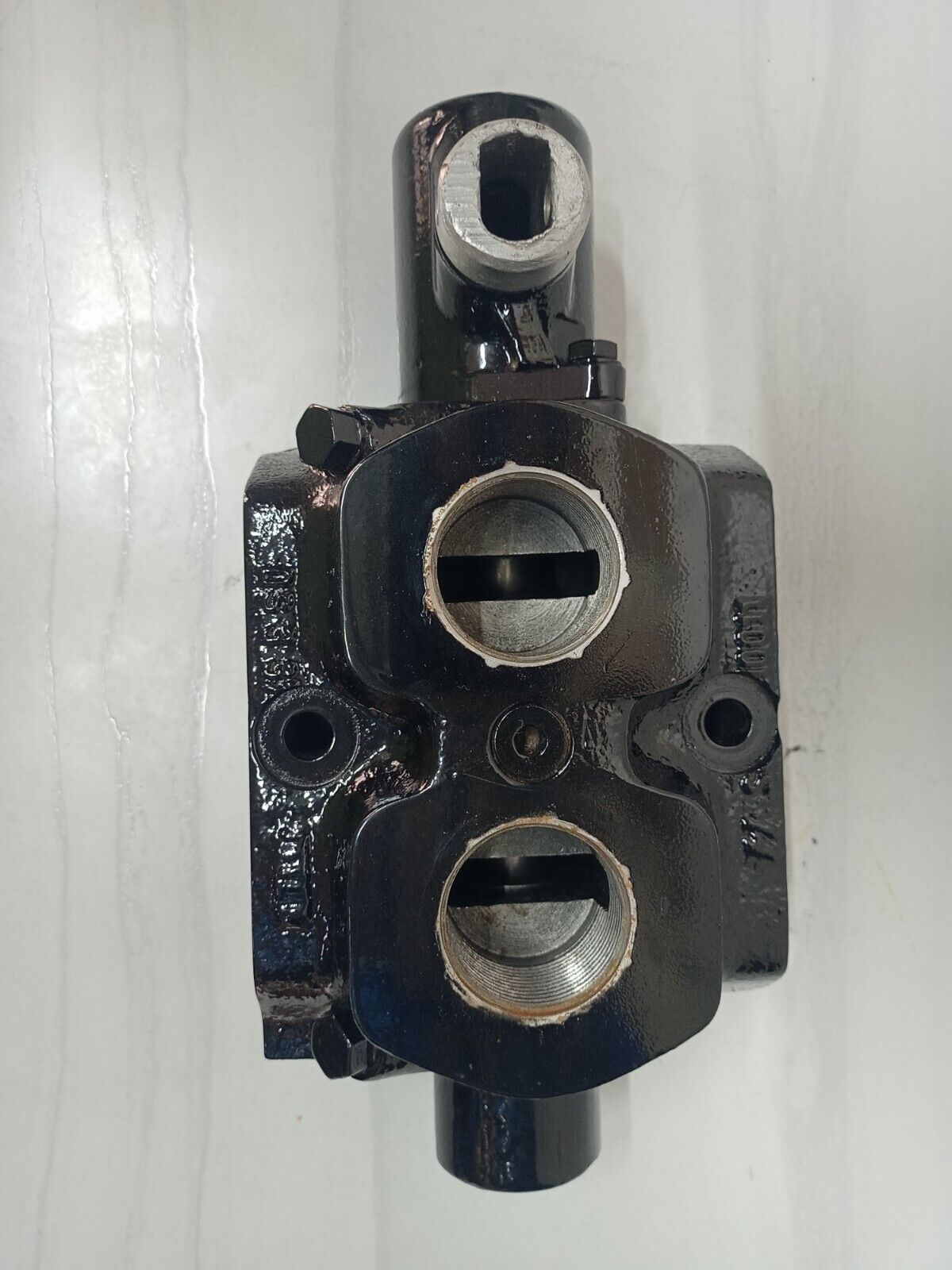 TTS item No. 18732 Hydraulic Directional Control Valve
