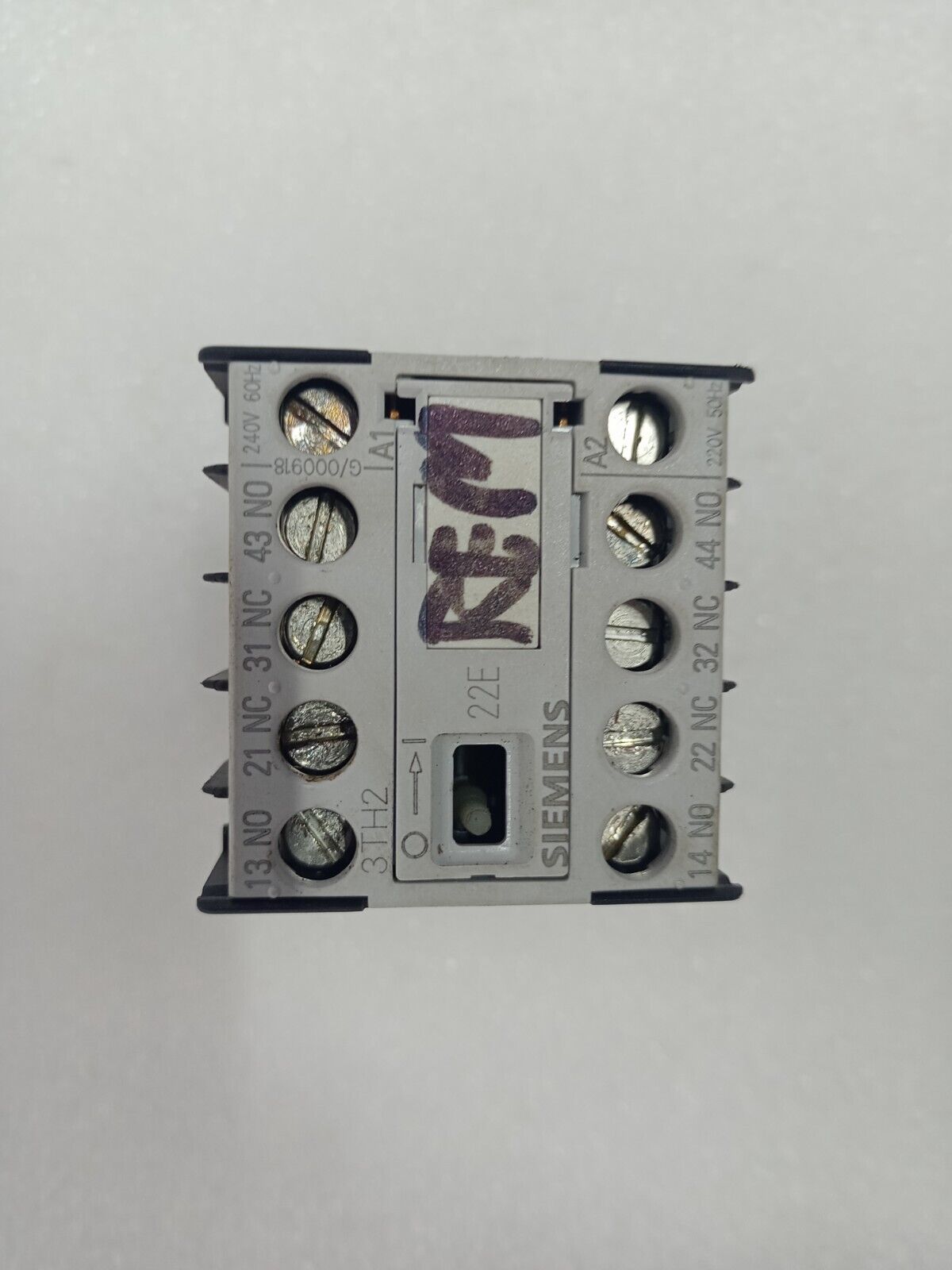 Siemens 3TH2022-0AP6 Contactor relay