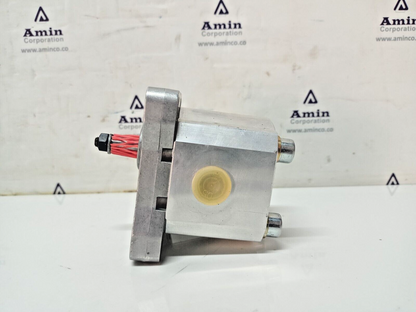 Concentric WP03B1B-020-R-22-NA-124N Hydraulic Gear pump - NEW