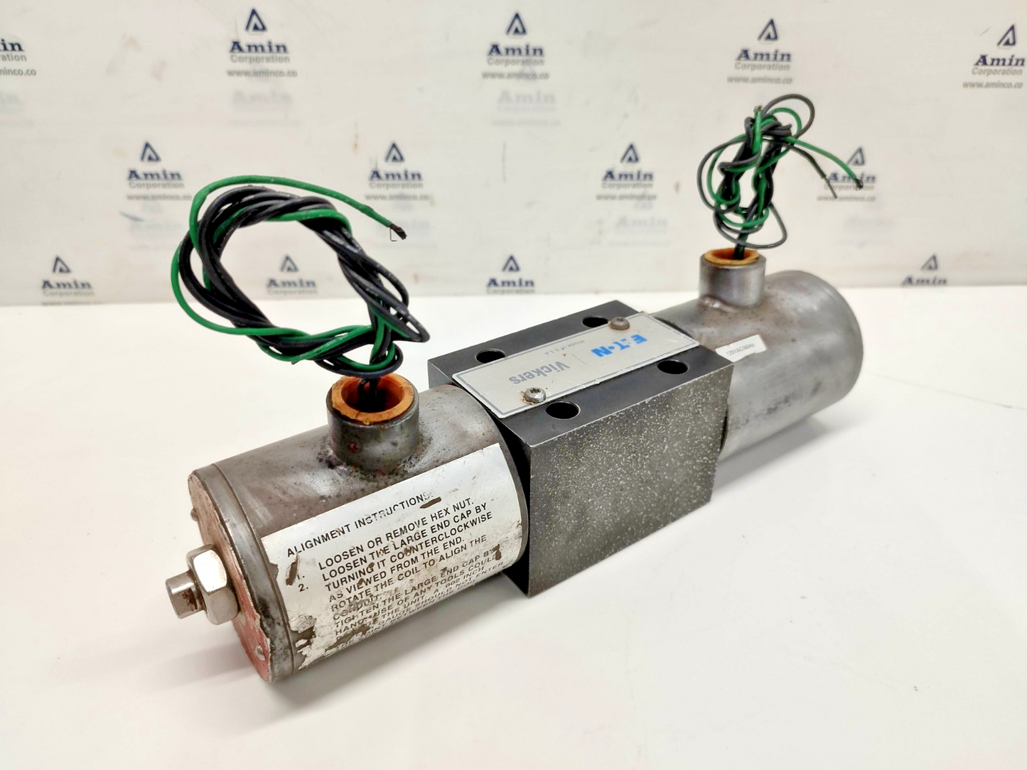 Eaton-Vickers DG4V4-012C-M-X2-ER4-10-S585 Directional Control Valve