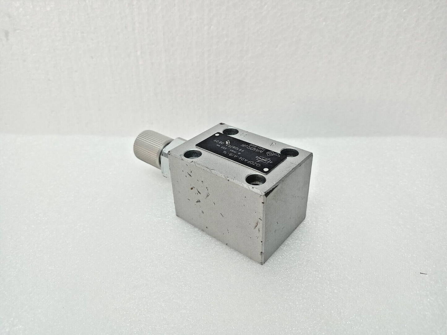 Wandfluh QZDFA06-A/B-16 3-way Flow control valve pressure: 350 bar - NEW