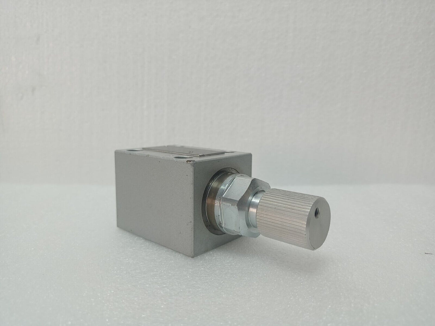 Wandfluh QZDFA06-A/B-16 3-way Flow control valve pressure: 350 bar - NEW