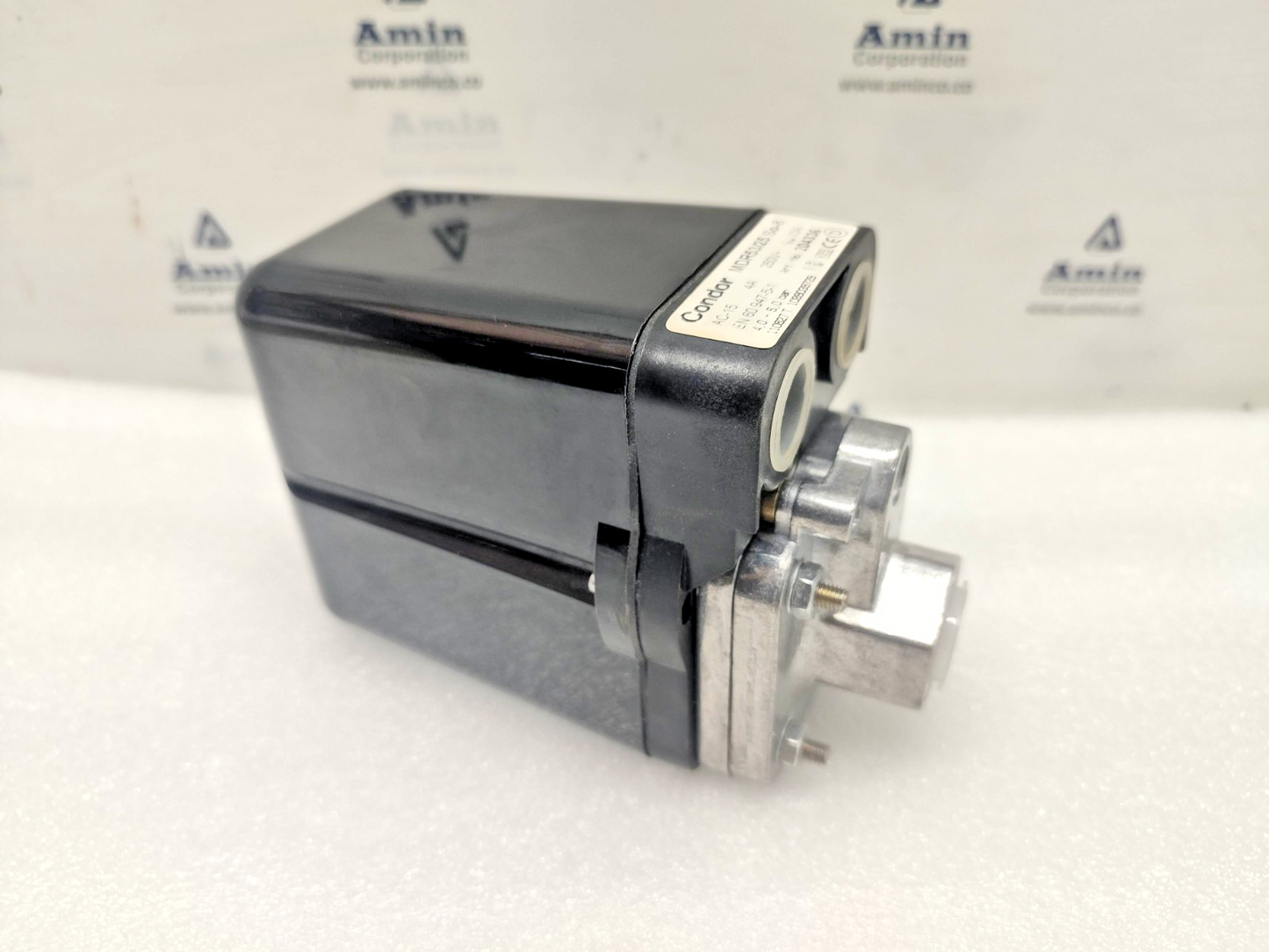 Condor MDR53/25 So-8 Pressure Switch AC-15, 4A, 250V, 4-5bar - NEW