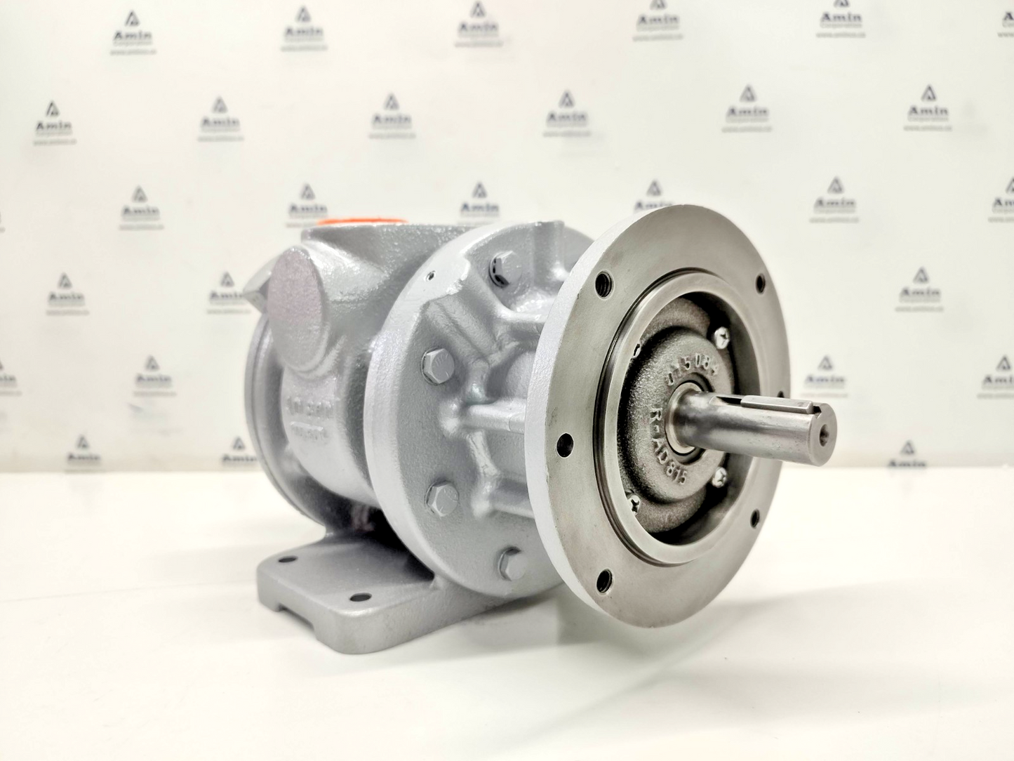 GAST 16AM-FRV-13 Air Motor, 7bar/100psi, 2000RPM, 9HP/6.7kW - NEW