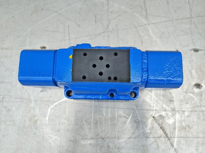 Vickers DG3S4-042A-7-40 Directional control valve - NEW