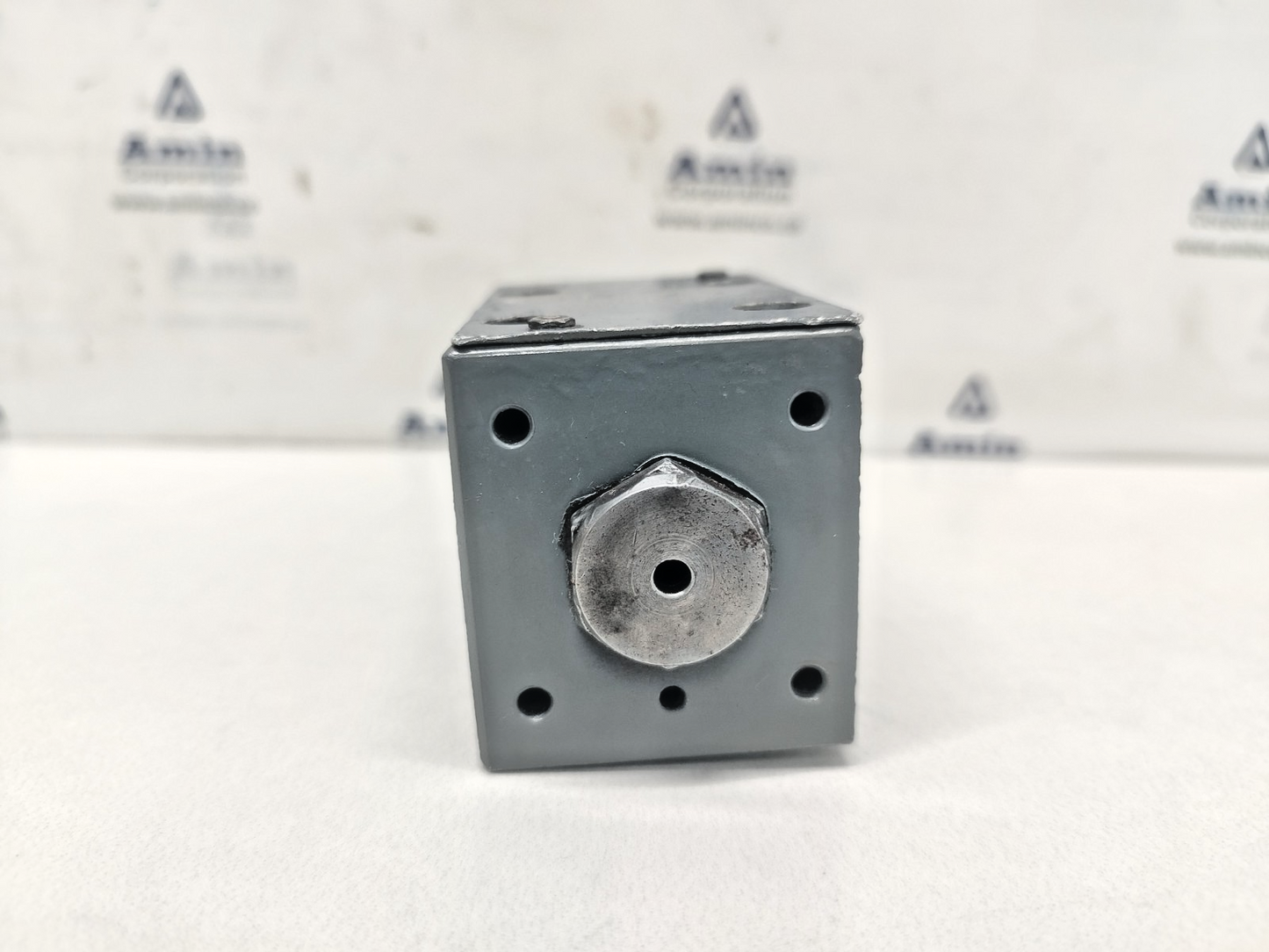 Continental Hydraulics VAD03M-3A-G-10-A-Y1048 Directional Control Valve