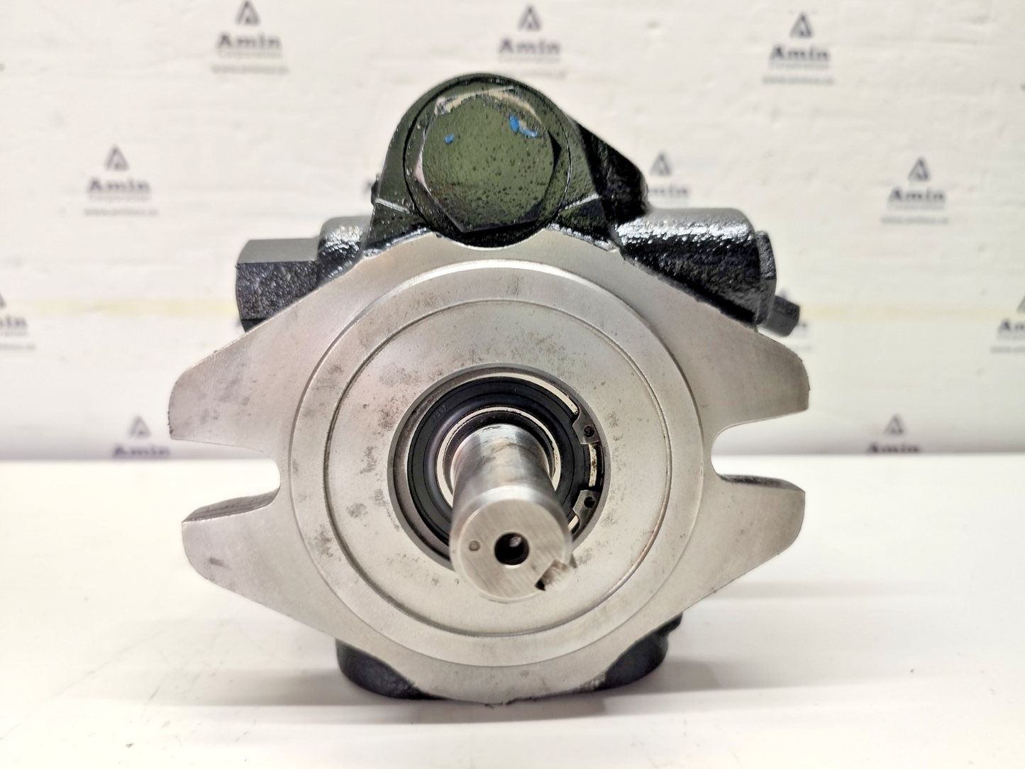 Parker PAVC 33 L223 Variable volume Piston pump PAVC33L223, 3000PSI Max. - NEW