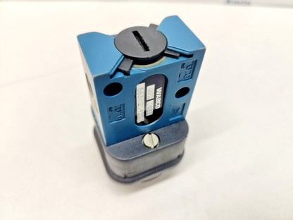 Wabco 5630201240 Pneumatic Directional Valve - NEW