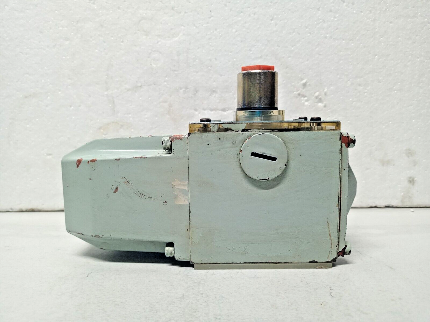 Kawasaki Rexroth 4WE10D-10L0/LW100NDL-B04 Solenoid Valve - NEW