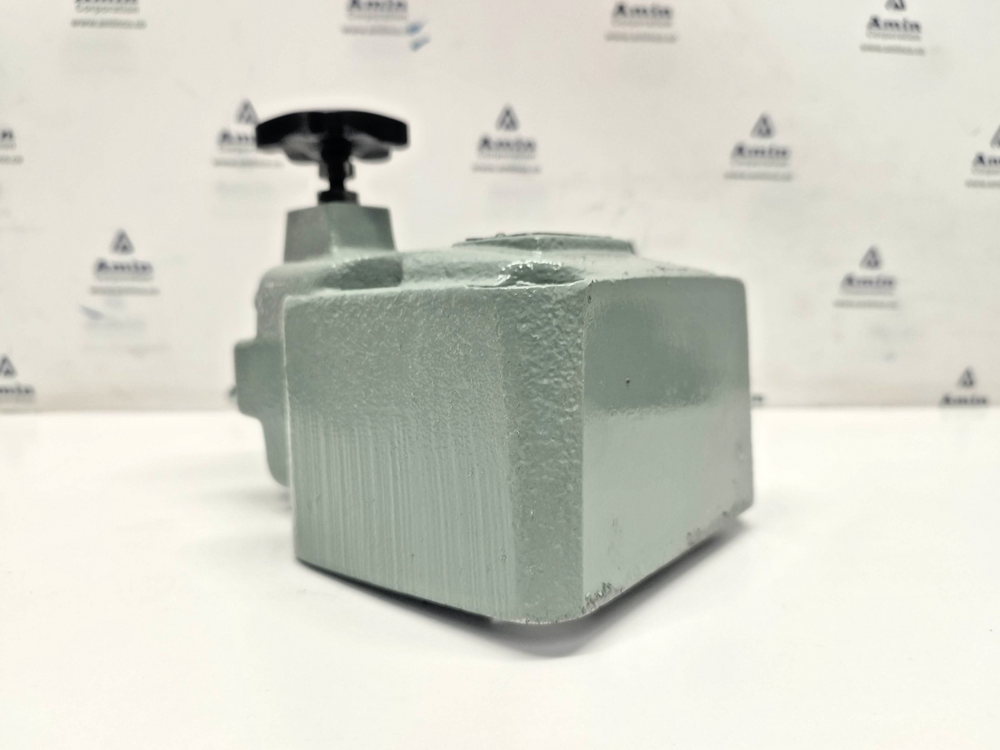 Nachi Fujikoshi R-G10-3-20 Pressure Relief Valve, Range: 35-210 Bar - NEW