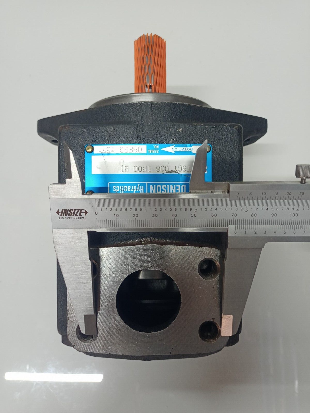 Denison Hydraulics T6CY 008 1R00 B1 Hydraulic Vane pump - NEW