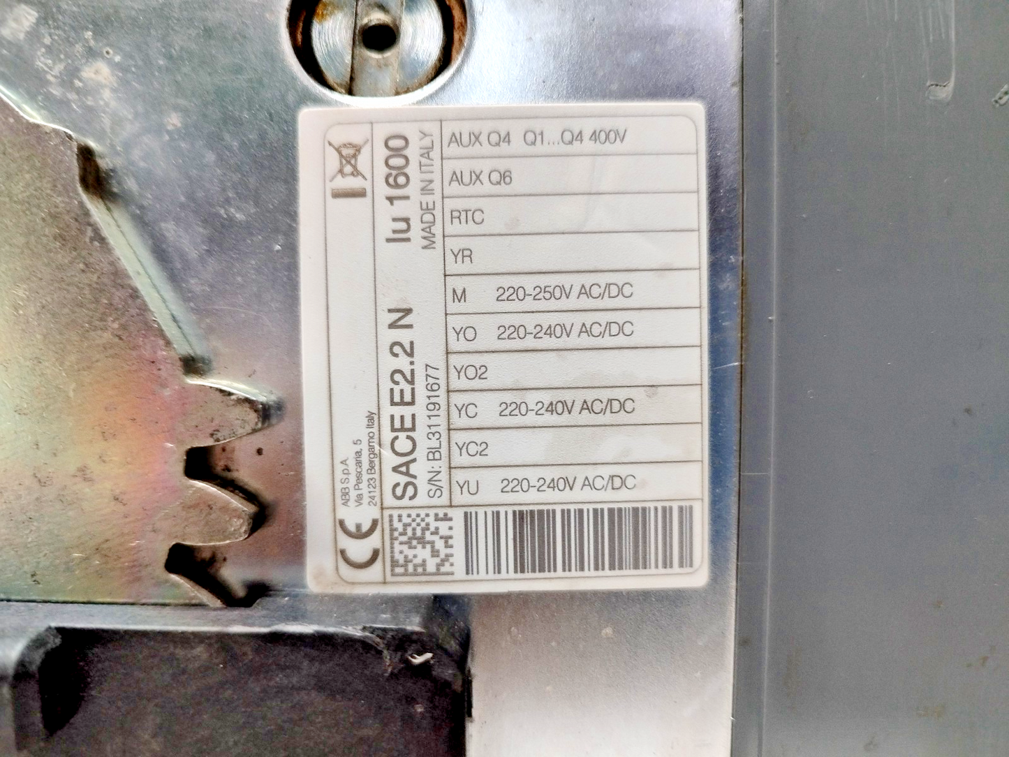 ABB SACE Emax2 Air circuit breaker SACEE2.2N, 1600A, SACE Ekip Hi-Touch LSI