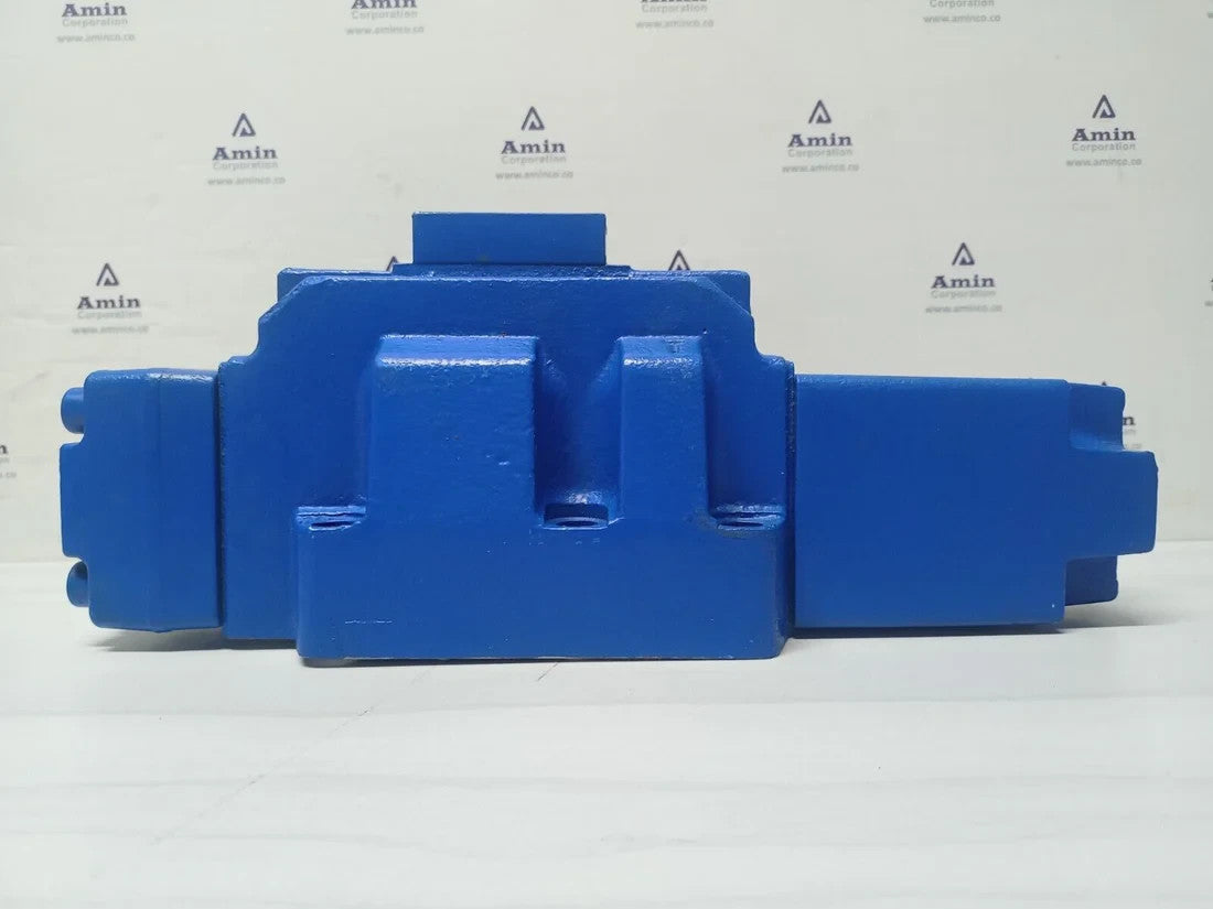 Rexroth 4WRH 25 W6-325-70 V Proportional Directional valve R900949458 - NEW
