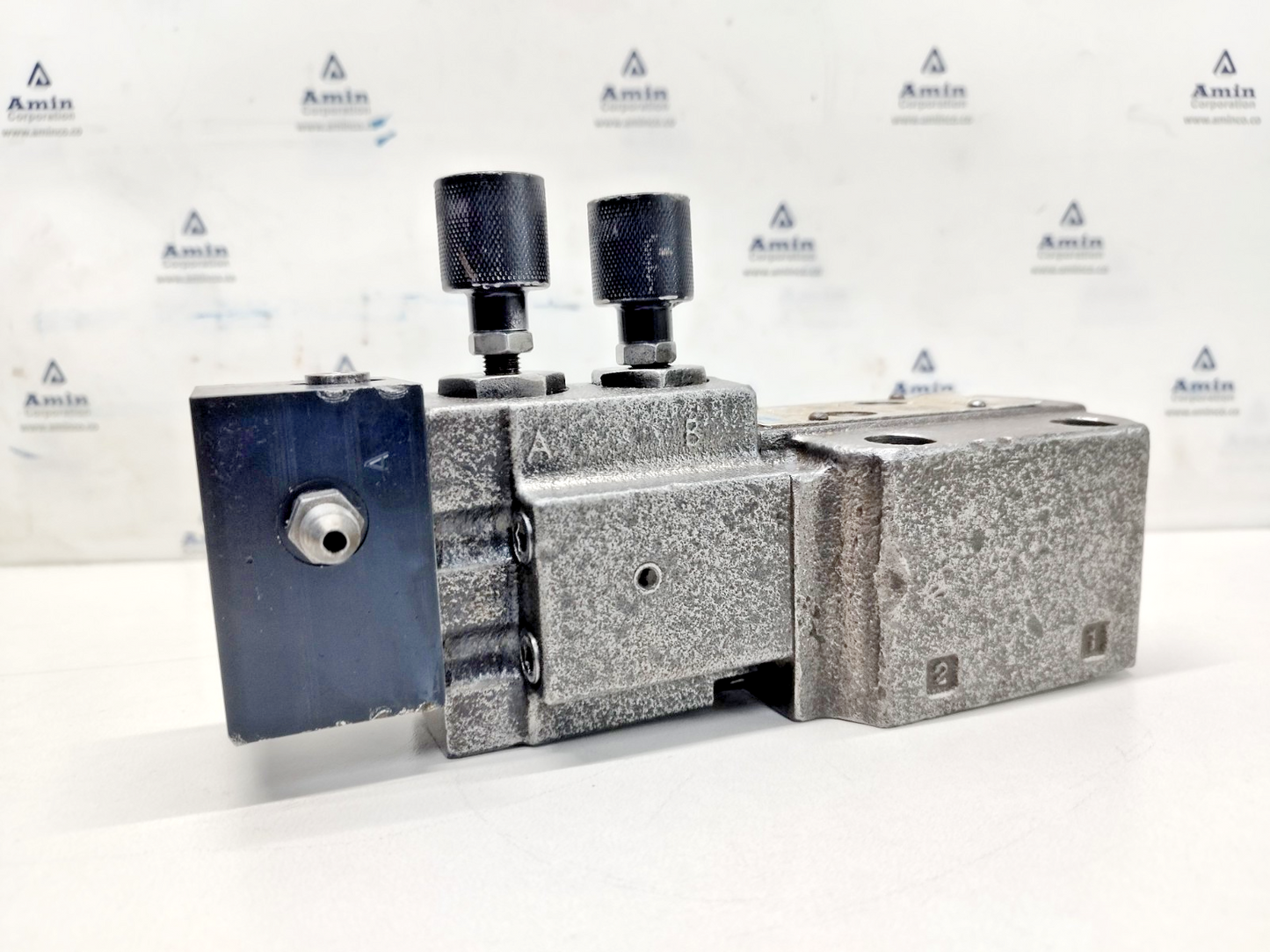 Vickers XG-06-FF-DG-0A-M-X2-ER440-EN434 Hydraulic Valve