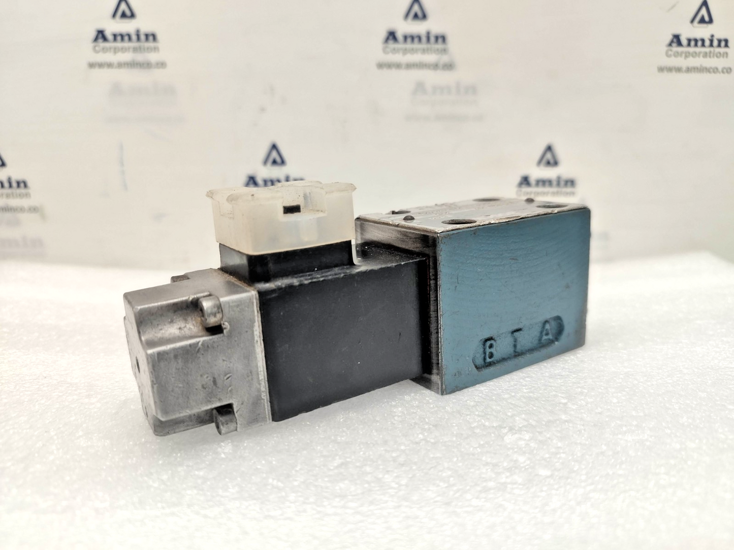 Bosch 0810 090 107, 081WV06P1N11QWS024/00A0 Directional Control Valve