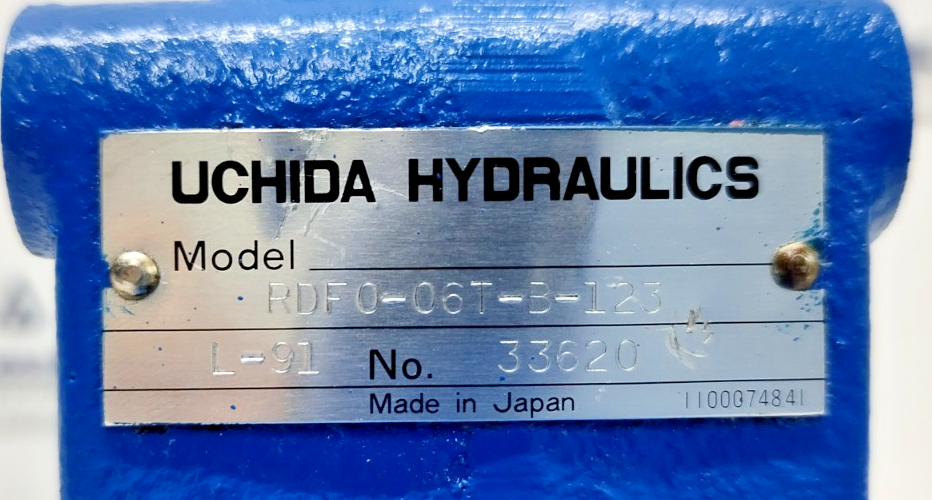 Uchida Hydraulics RDF 0-06T-B-123 L-91 Hydraulic Valve - NEW